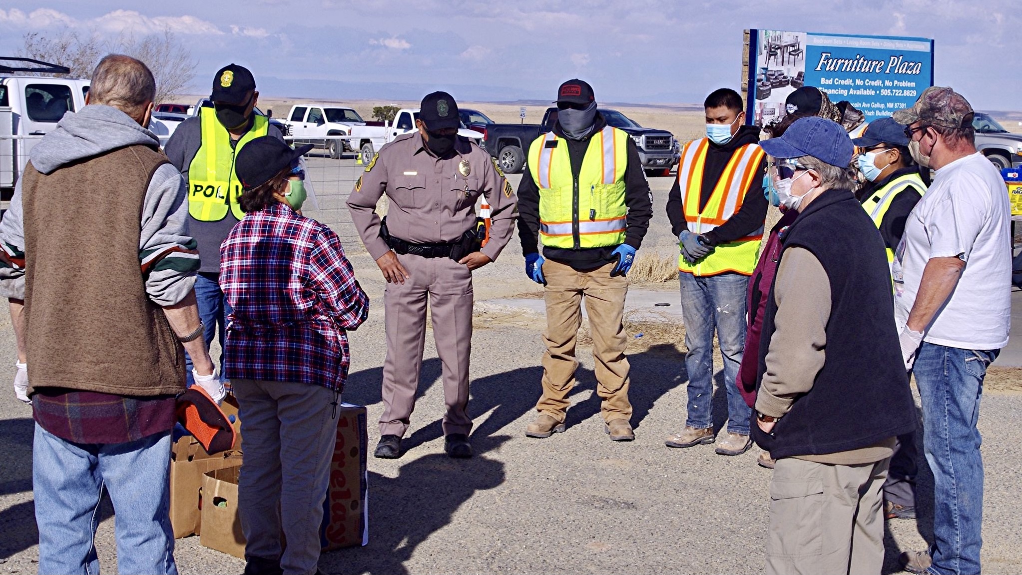 LA VIDA THANKSGIVING OUTREACH TO NAVAJO COMMUNITY