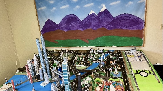 CHEYENNE STUDENTS CREATE WORLD CITY PROJECT