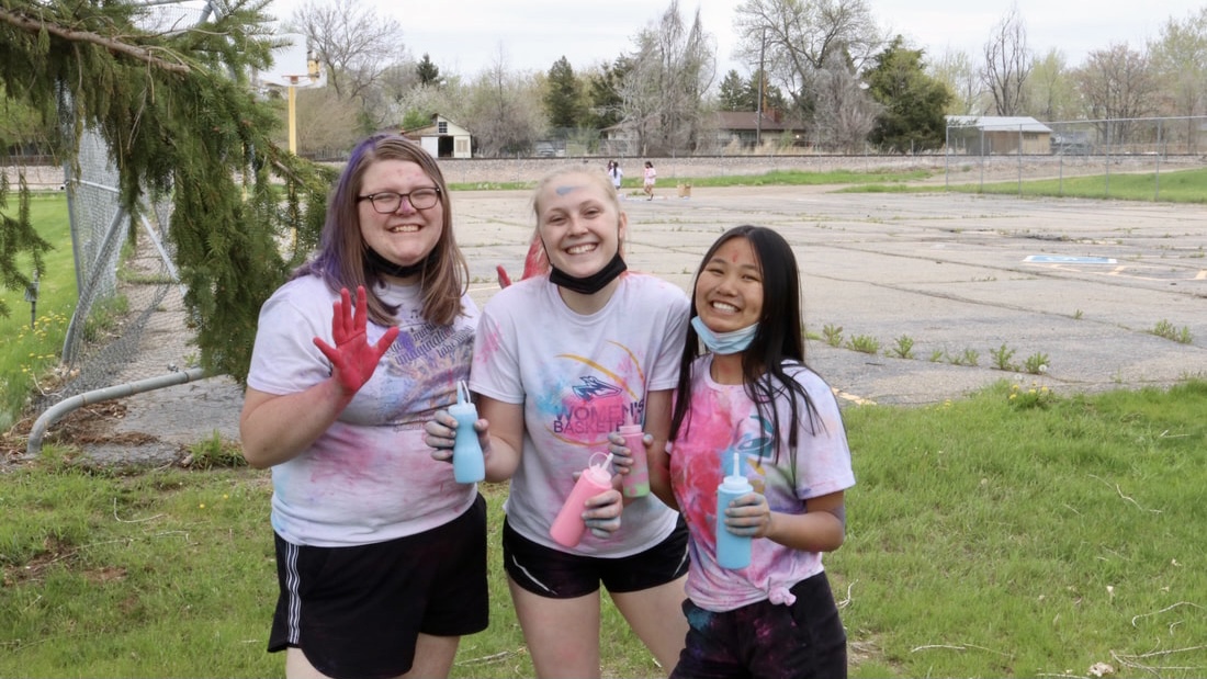 COLOR POWDER, BUBBLE SOCCER, WATER BALLOONS CAP UNUSUAL YEAR AT CAMPION