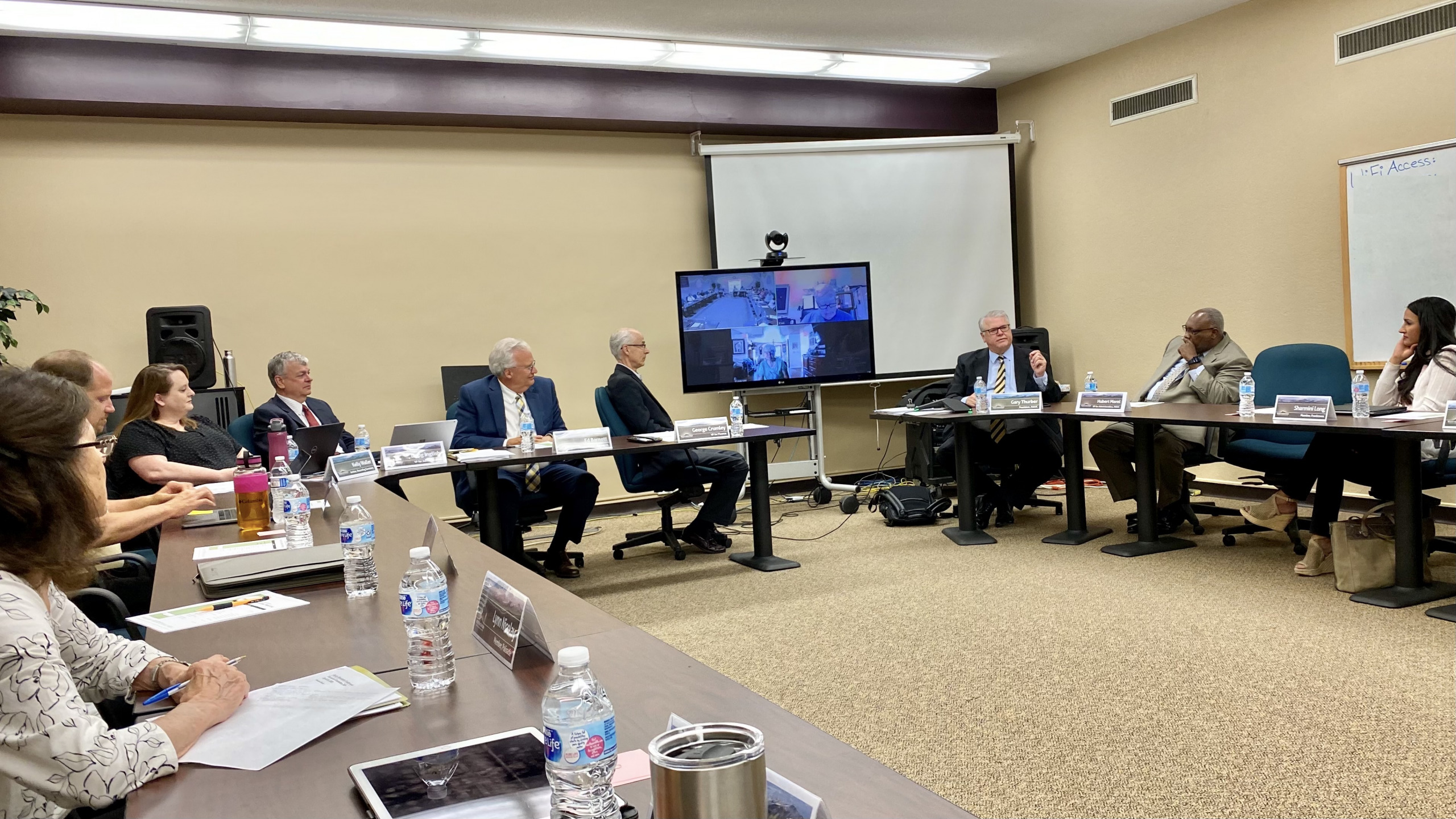 RMC EXECUTIVE COMMITTEE HEARS POSITIVE FINANCIAL REPORT; CONSIDERS PERSONNEL CHANGES