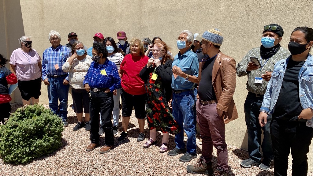 CHURCH USES RADIO TO REACH NAVAJOS IN PANDEMIC