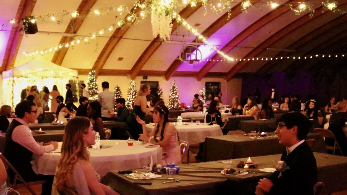 CAMPION STUDENTS ENJOY AN ENCHANTED EVENING AT BANQUET