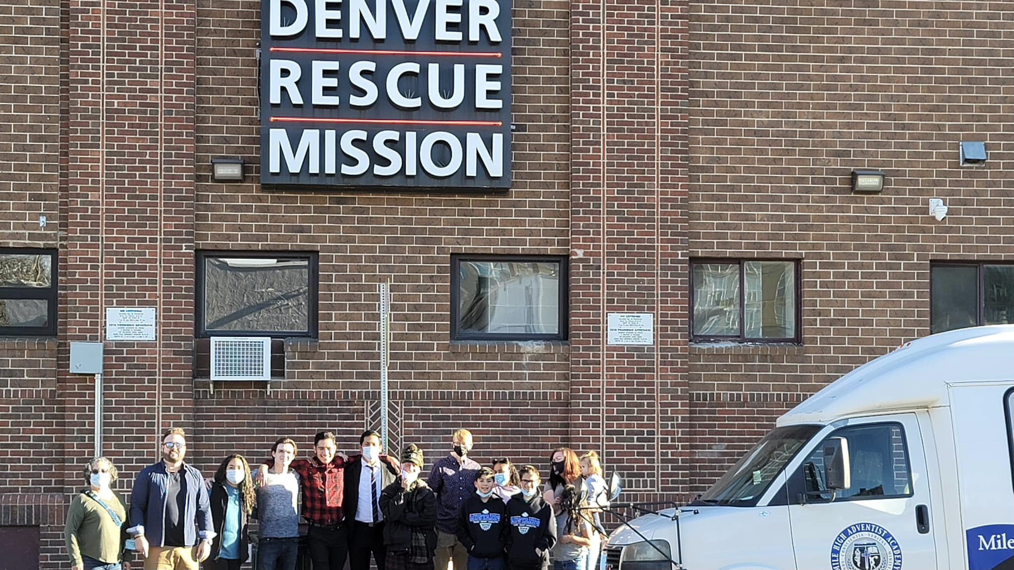 LITTLETON CHURCH SERVES DENVER HOMELESS