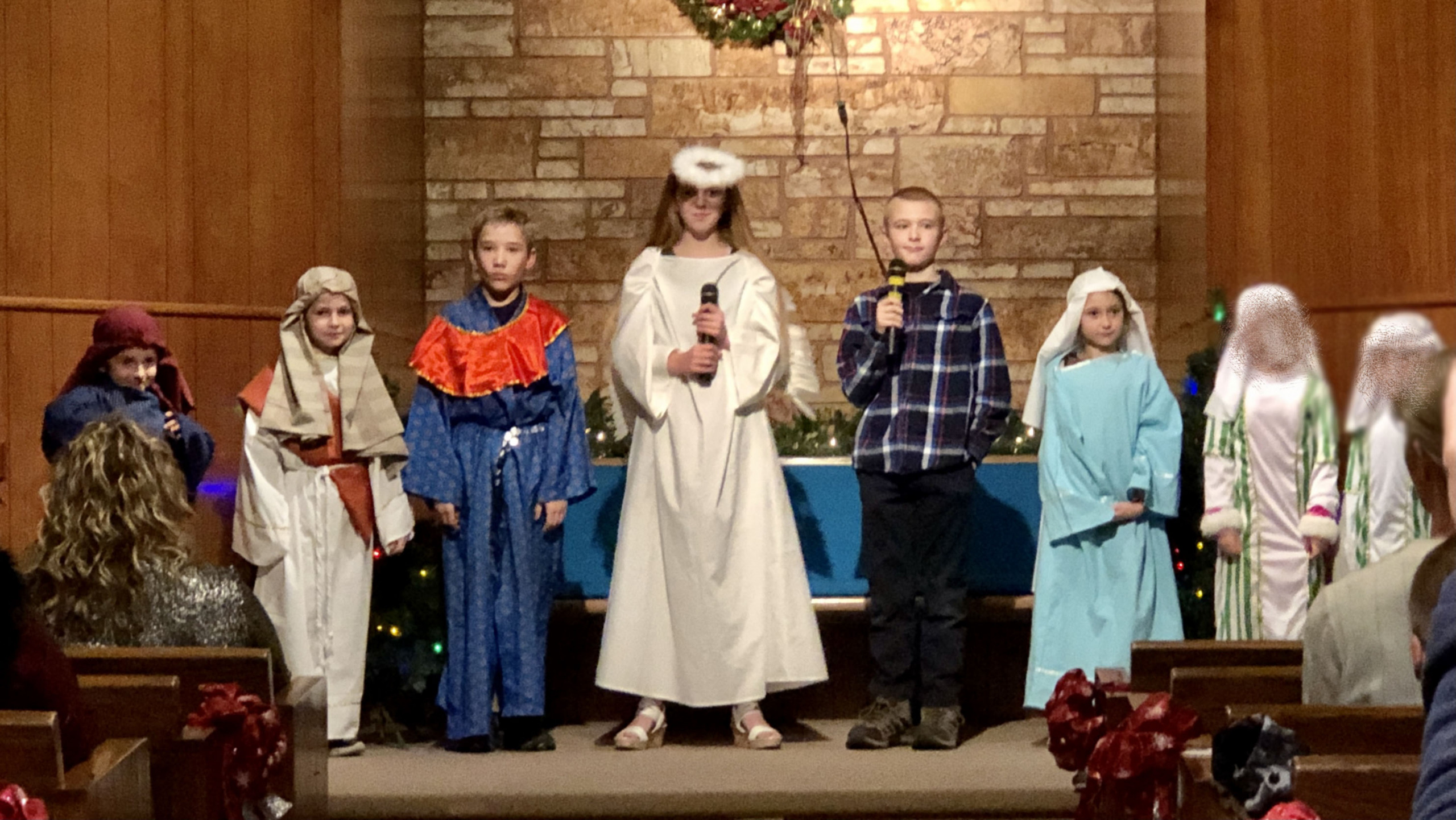 FELLOWSHIP, LAUGHTER, AND COOKIES HIGHLIGHT SONSHINE ACADEMY CHRISTMAS PROGRAM
