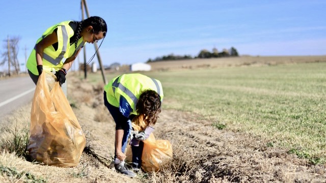 CAMPION STUDENTS ENGAGE IN COMMUNITY SERVICE