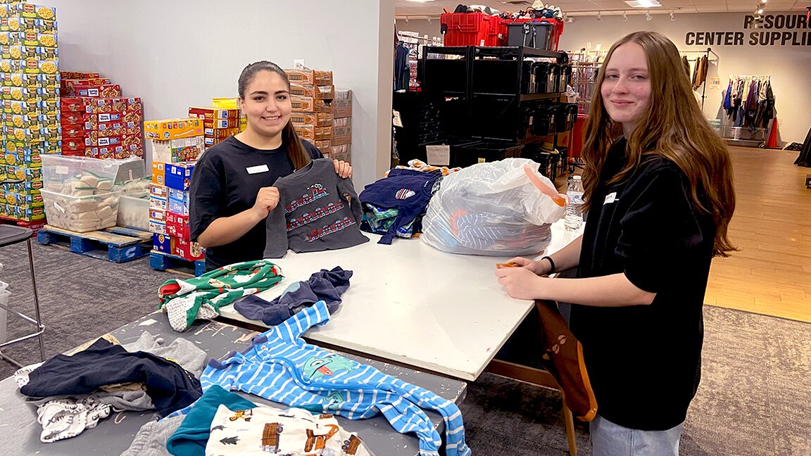 CAMPION STUDENTS REACH OUT TO SERVE